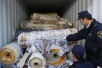 哈尔滨海关查证走私俄罗斯固体废物2141吨