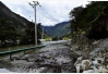 雅鲁藏布江堰塞体出现过流　上游监测站水位已下降8.7米