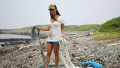 痛心！太平洋原始海滩垃圾成堆鸟类误食塑料窒息