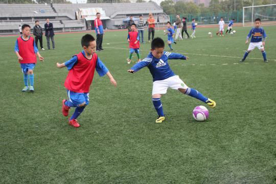 引导人才投身青少年足球 上海表彰优秀基层足