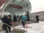大雪影响高铁晚点 地铁延时接驳旅客