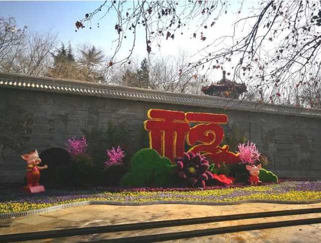 郑州二七“年味夜景”亮起来 让春节“更有仪式感”