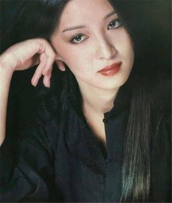 李敖胡因梦离婚协议被拍卖 台湾第一美人离婚