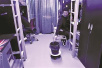 遥控垃圾桶、投影键盘　95后学生把宿舍变“太空舱”